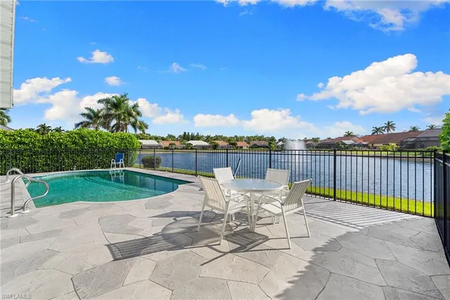 $829,000 | 200 St James Way, Naples, FL 34104