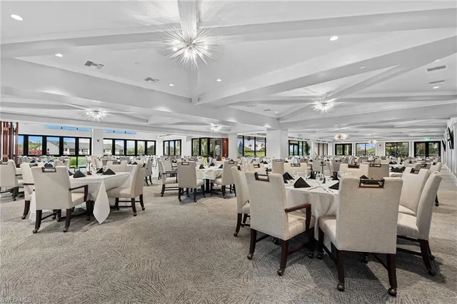 $829,000 | 200 St James Way, Naples, FL 34104