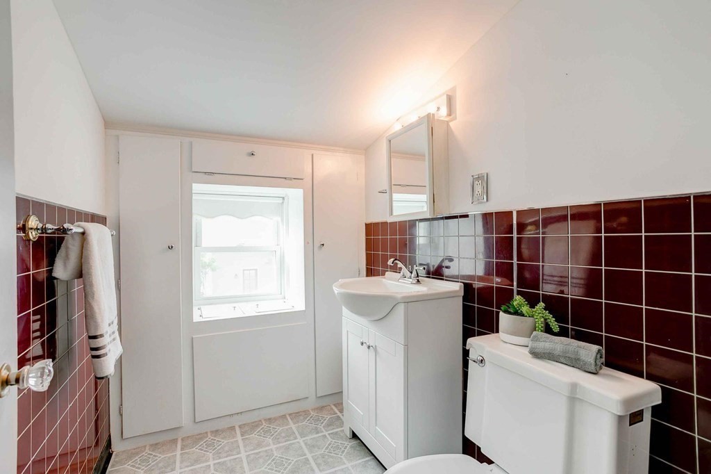 104 Bay State Road Arlington, MA 02474 - Photo 23 of 34 Gallery Image 23