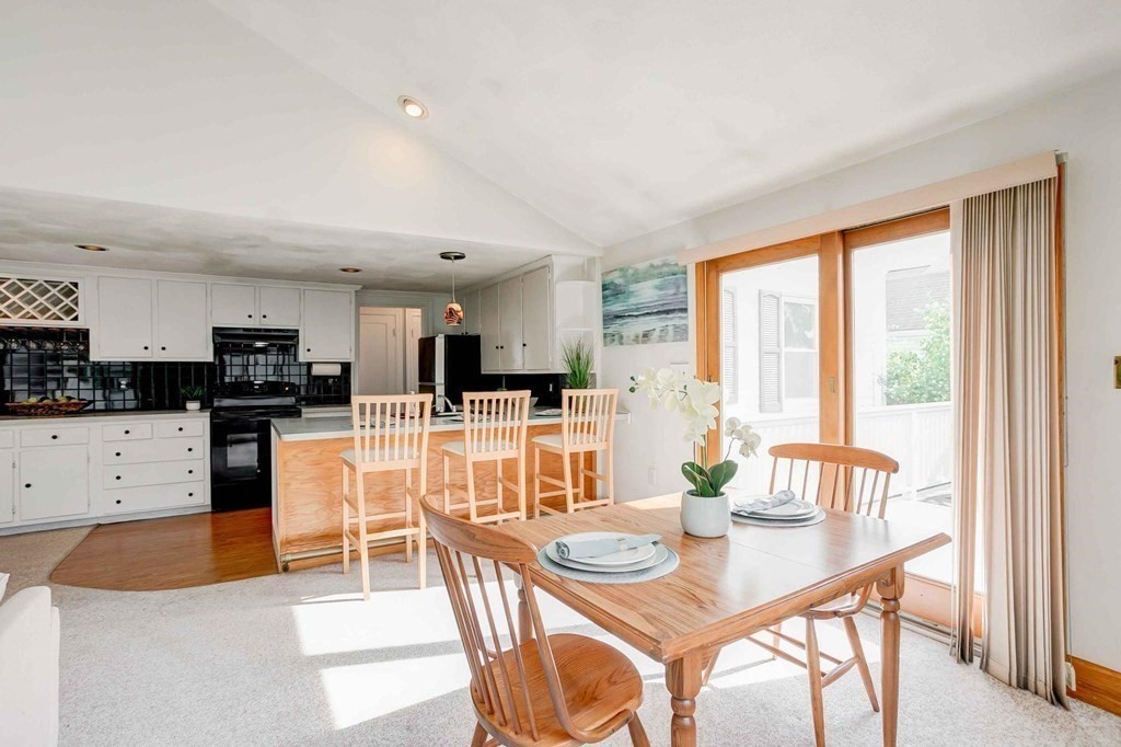 104 Bay State Road Arlington, MA 02474 - Photo 9 of 34 Gallery Image 9