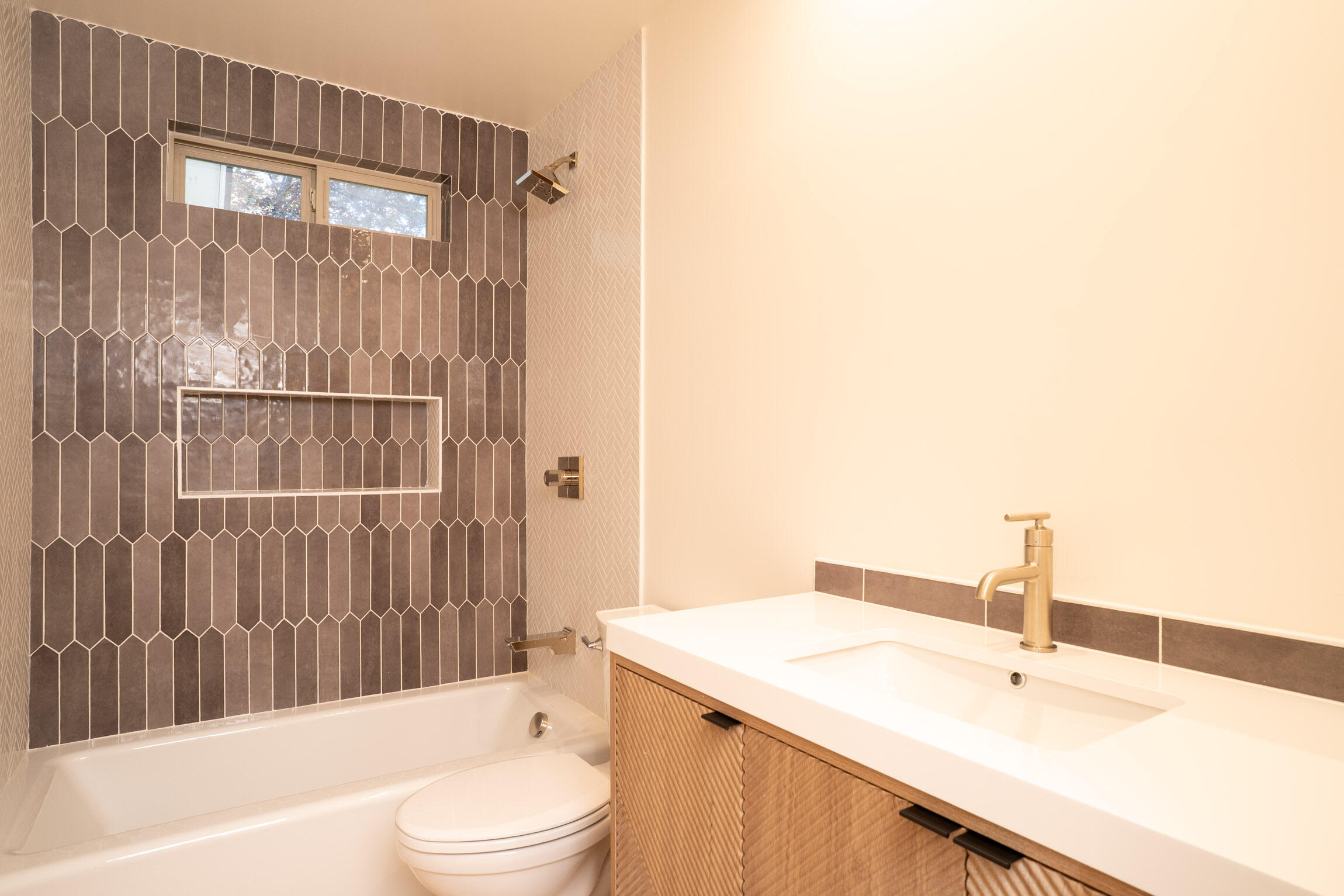 651 Whitetail Drive Hailey, ID 83333 - Photo 24 of 36 Guest Bathroom 1