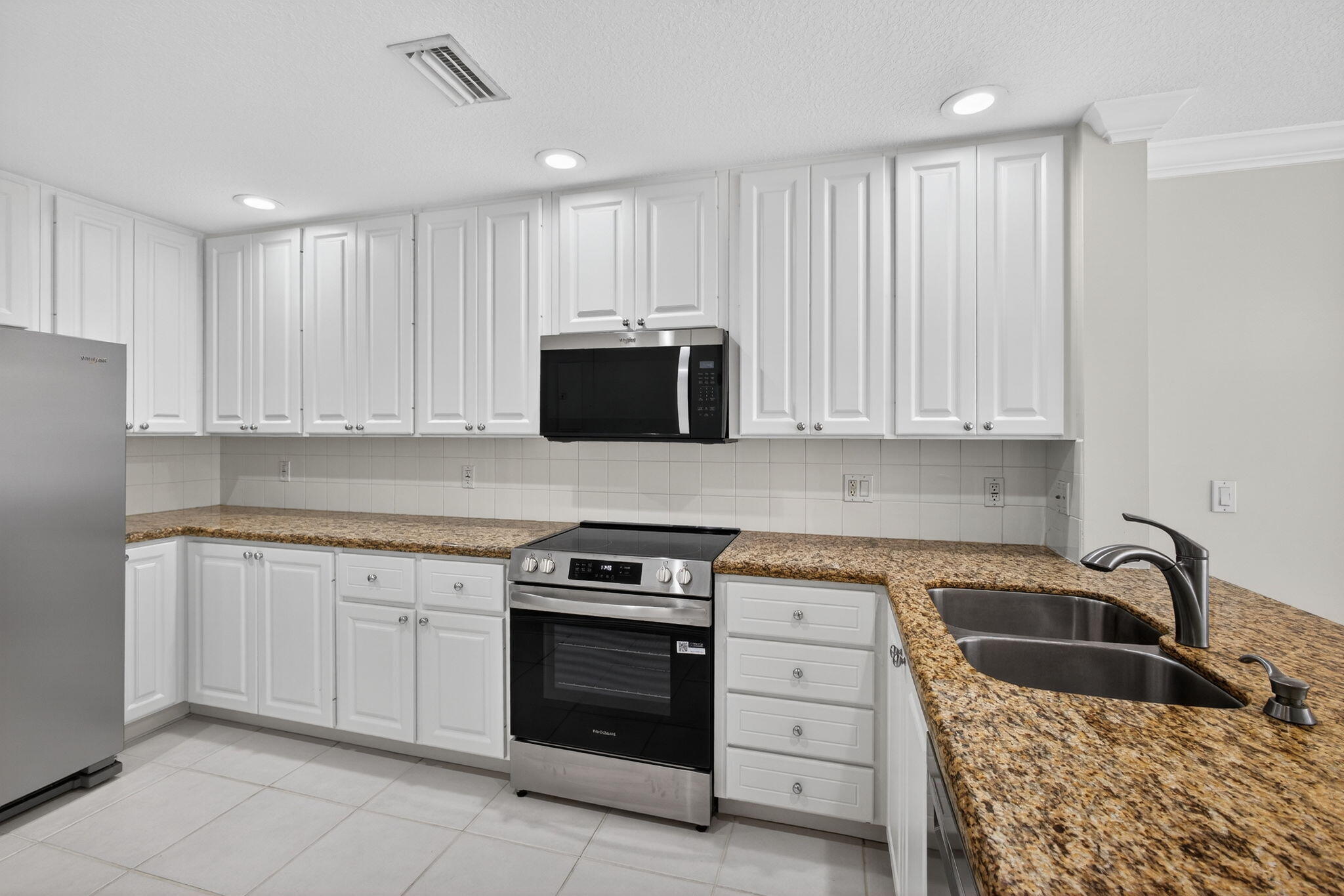4118 Parkside Drive Jupiter, FL 33458 - Photo 9 of 72 15-web-or-mls-5D1A9157
