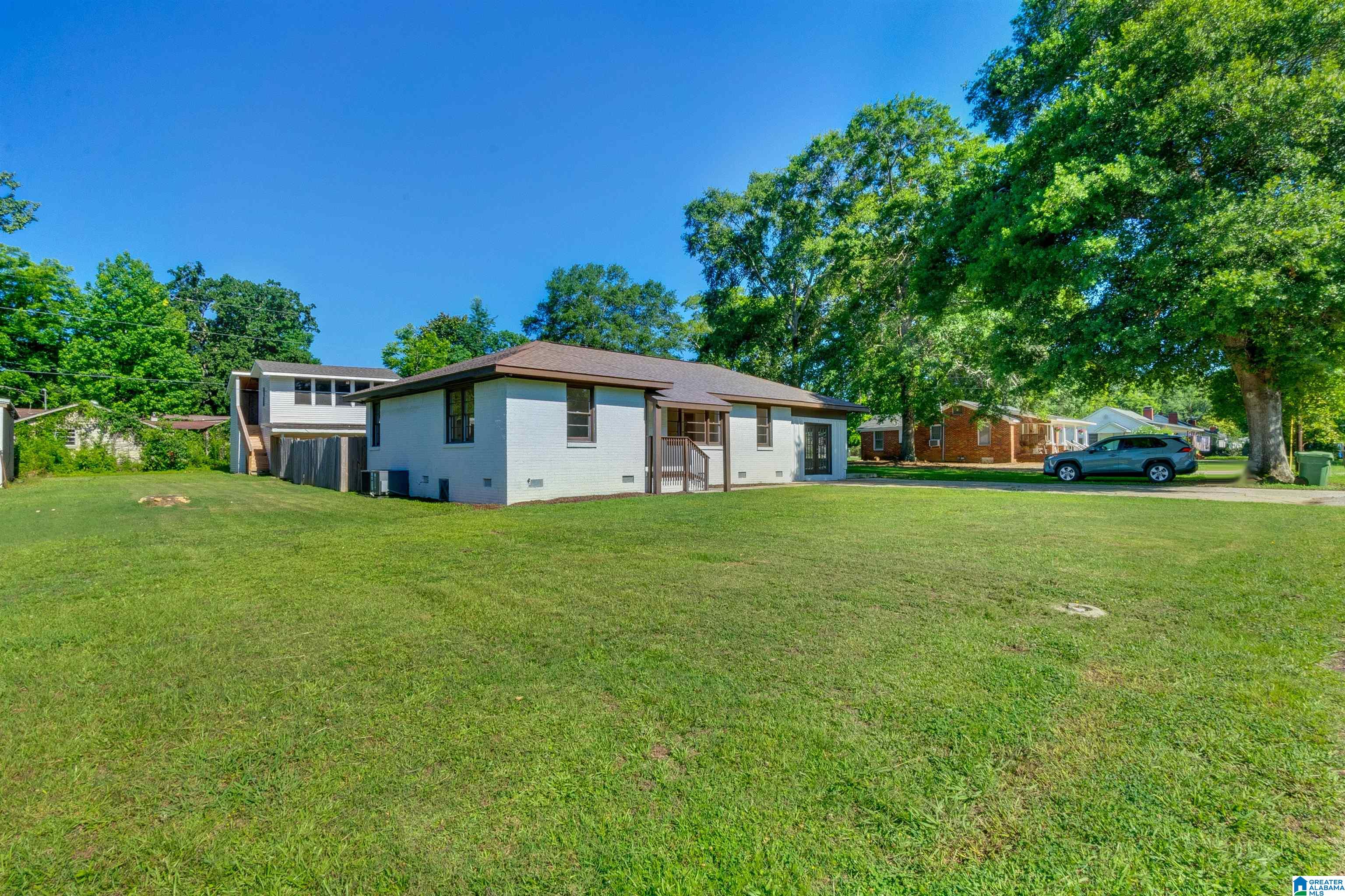 204 Augusta Street Clanton, AL 35045 - Photo 2 of 50