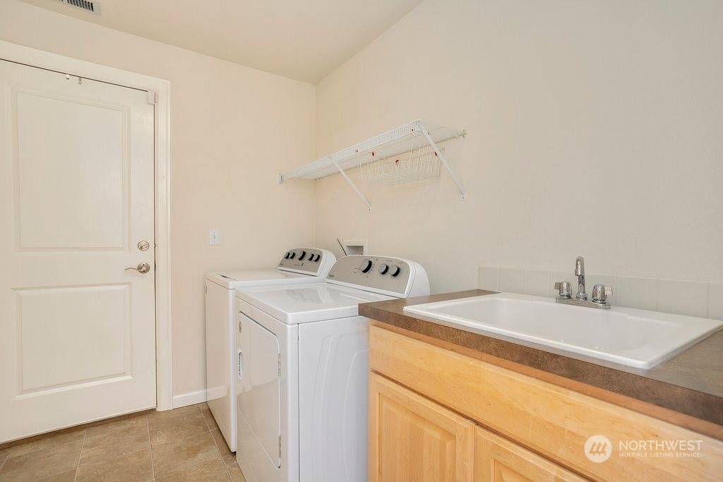 4770 Rutherford Circle Southwest Port Orchard, WA 98367 - Photo 17 of 39 Gallery Image 17