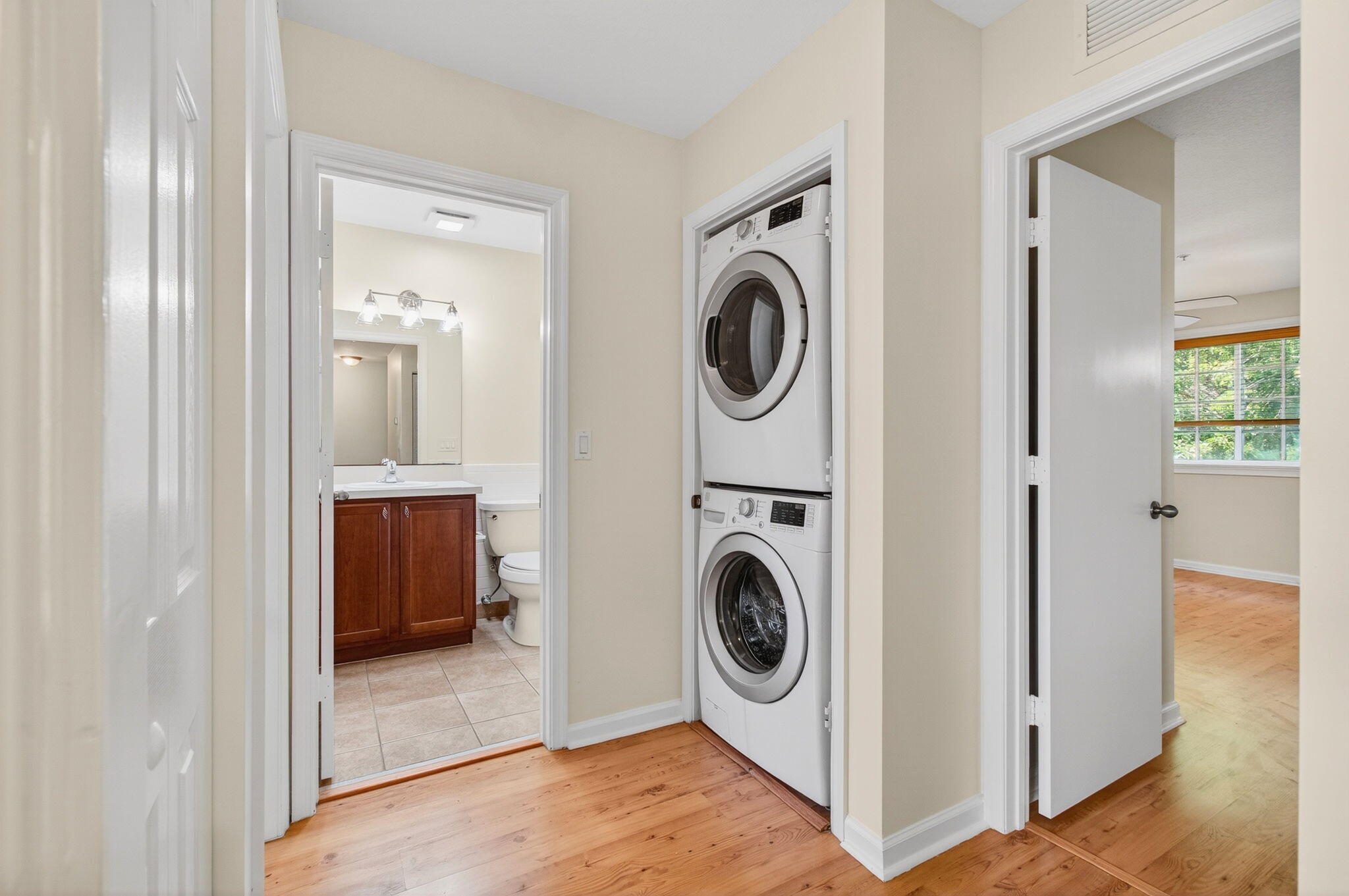 4582 Danson Way Delray Beach, FL 33445 - Photo 36 of 74 3rd Floor Washer & Dryer