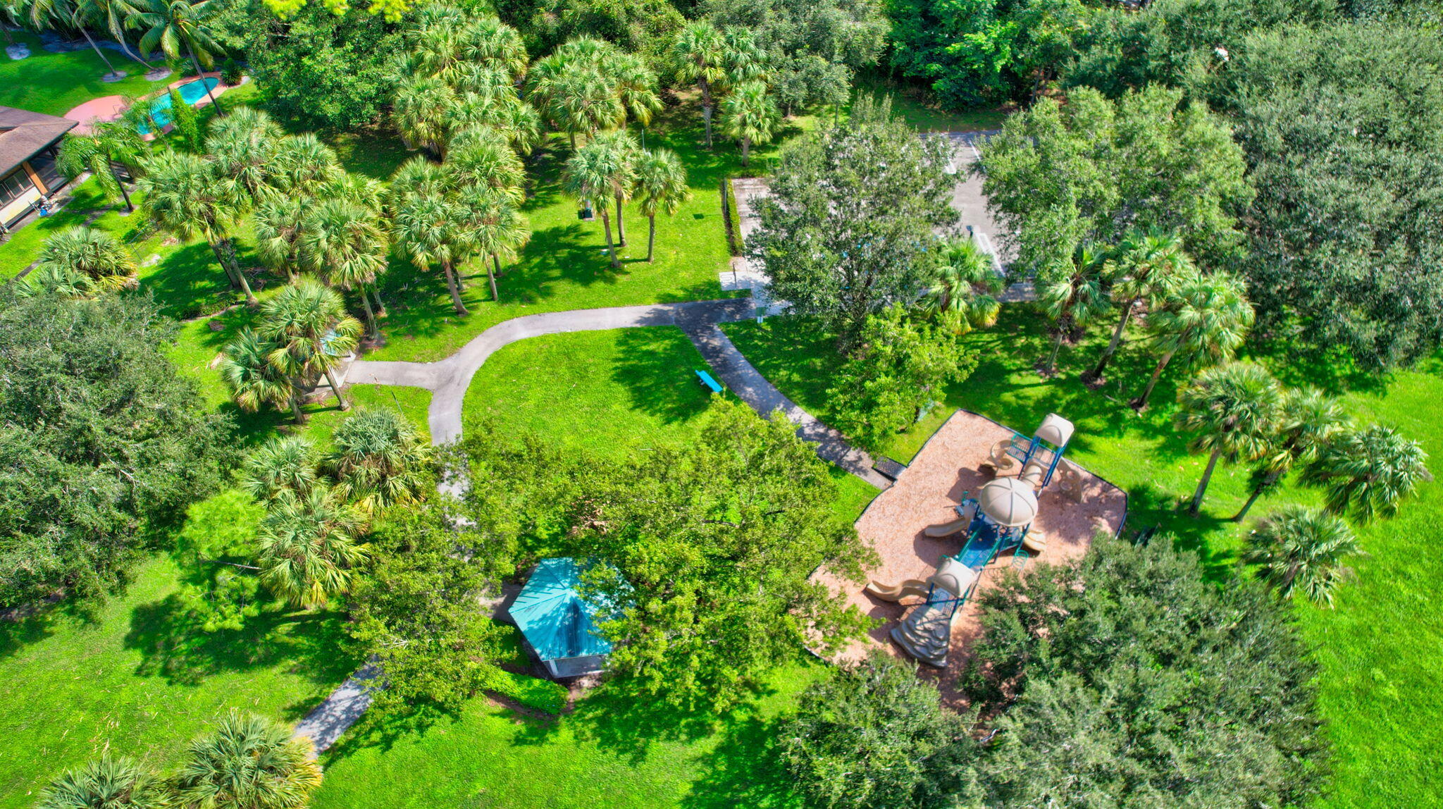 4582 Danson Way Delray Beach, FL 33445 - Photo 74 of 74 a view of a garden