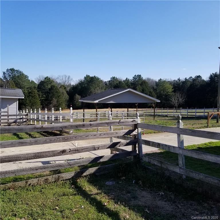 11033 Graybark Road Midland, NC 28107 - Photo 3 of 27 Gallery Image 3