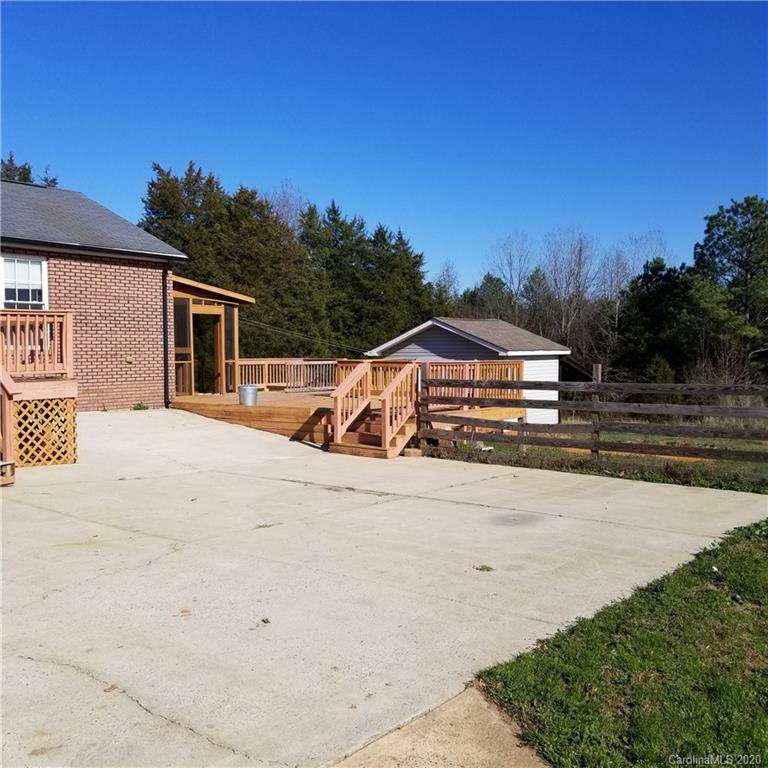 11033 Graybark Road Midland, NC 28107 - Photo 9 of 27 Gallery Image 9