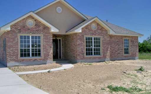 687 Rue Saint Michael Terrytown, LA 70056 - Photo 2 of 3