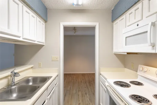 $214,900 | 1202 Thorpe Lane, Unit 216, San Marcos, TX 78666
