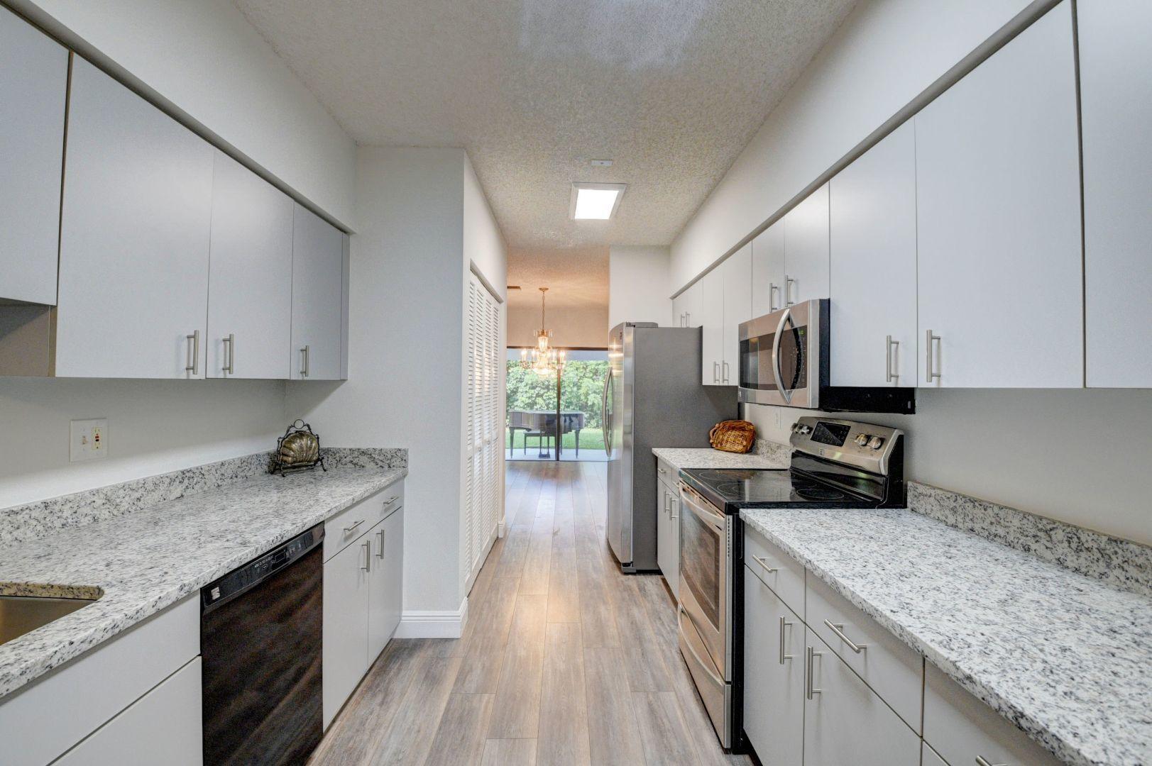 12619 Remo Court Boca Raton, FL 33496 - Photo 16 of 60 40_dsc_9217_18_19_20_21