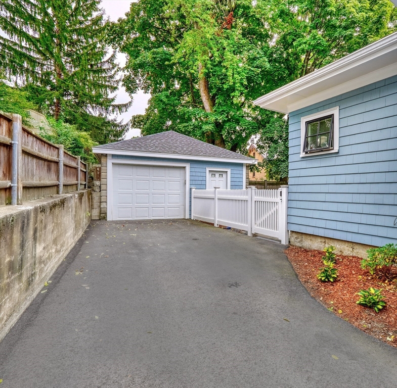 15 Powder House Road Medford, MA 02155 - Photo 31 of 36