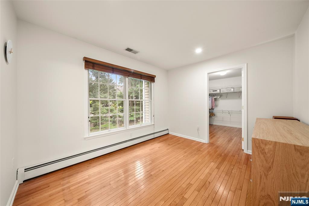 7 Woods Edge Road Old Tappan, NJ 07675 - Photo 17 of 32