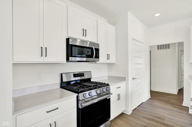 $349,995 | 5363 Foxley Pk Lane, Avon, IN 46123