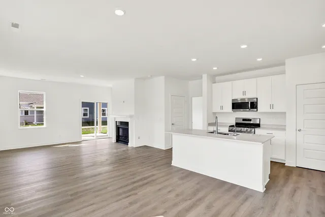 $349,995 | 5363 Foxley Pk Lane, Avon, IN 46123