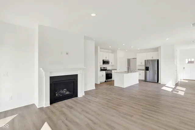 $349,995 | 5363 Foxley Pk Lane, Avon, IN 46123