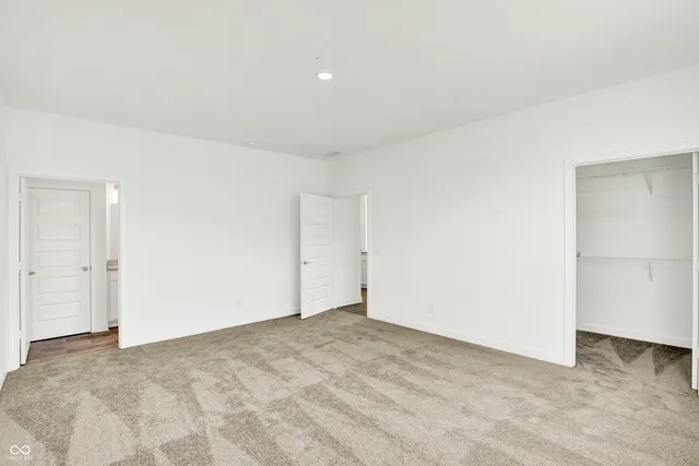 $349,995 | 5363 Foxley Pk Lane, Avon, IN 46123