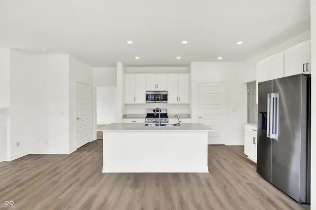 $349,995 | 5363 Foxley Pk Lane, Avon, IN 46123