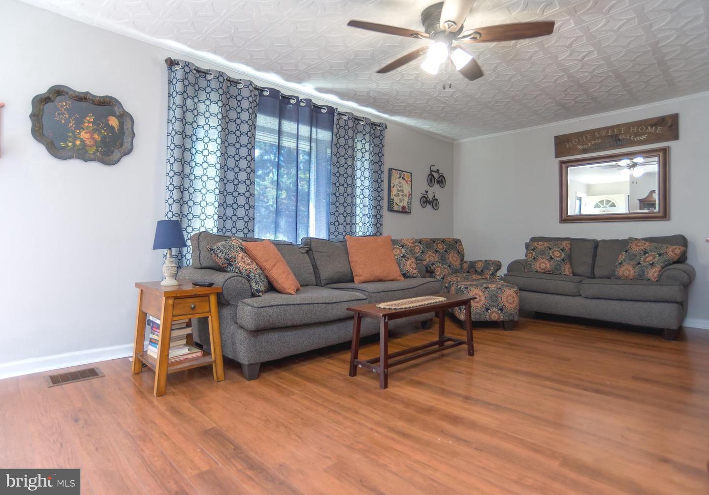 329 Chelsea Road Fairless Hills, PA 19030 - Photo 6 of 20 Gallery Image 6