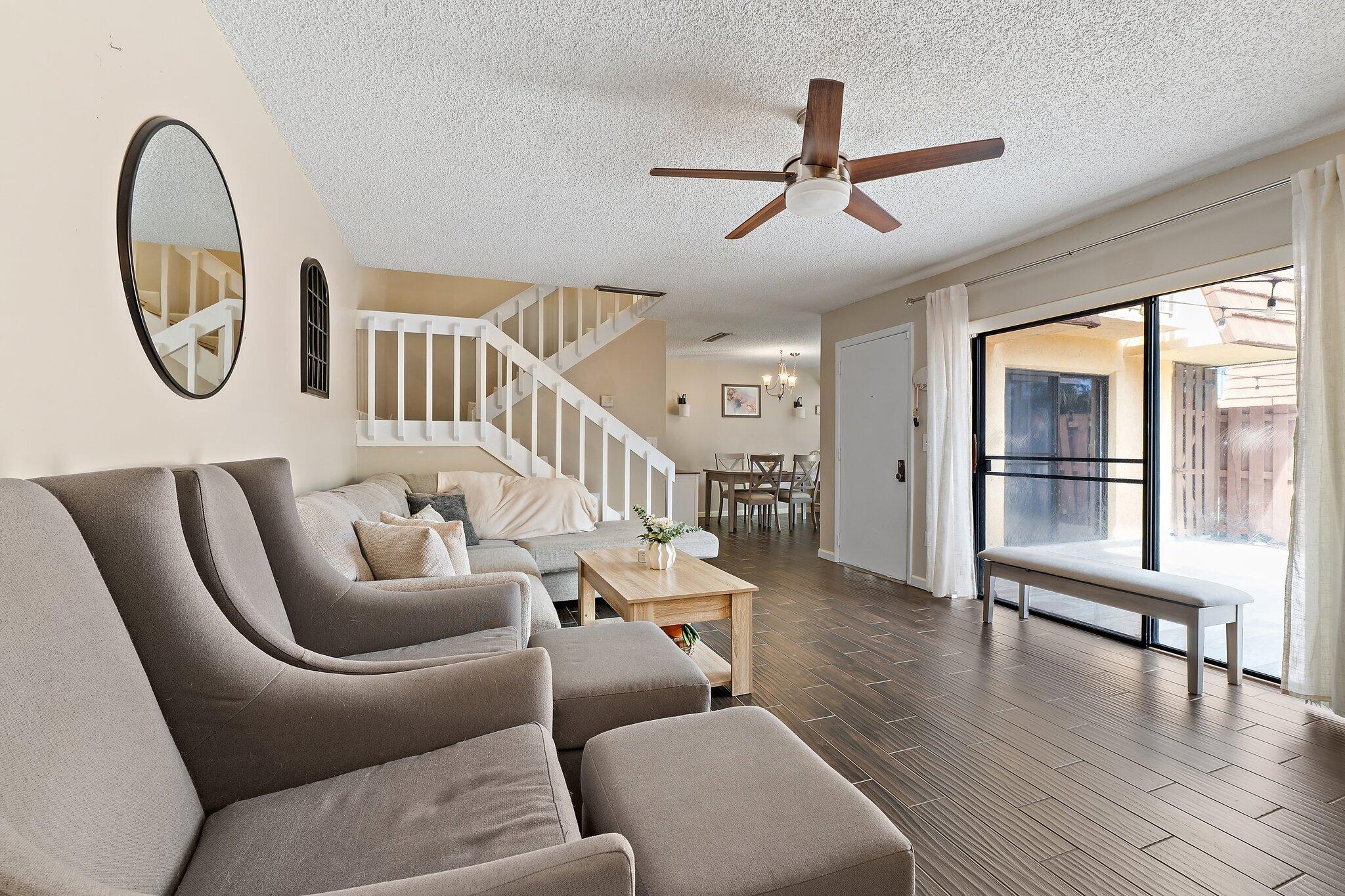 825 Center Street, Unit 30A Jupiter, FL 33458 - Photo 10 of 33 038-825CenterSt-Jupiter-FL-33458-SMALL