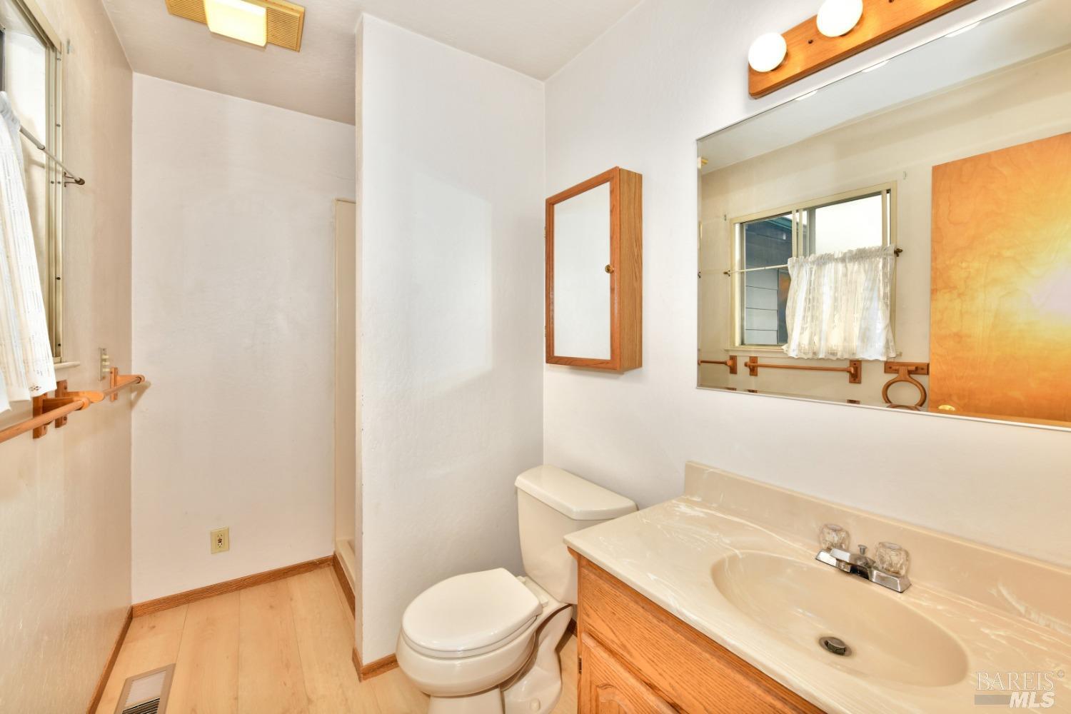928 Middle Rincon Road Santa Rosa, CA 95409 - Photo 10 of 17 Gallery Image 10
