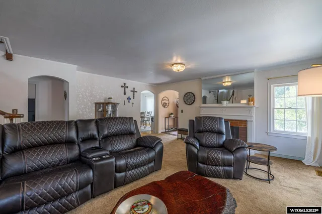 $319,900 | 1117 South Lincoln Street, Casper, WY 82601
