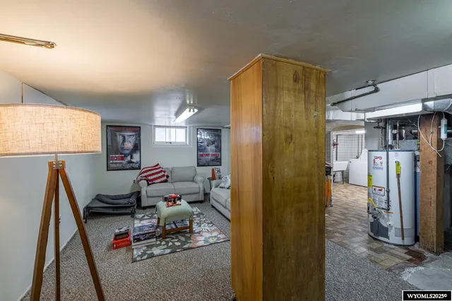$319,900 | 1117 South Lincoln Street, Casper, WY 82601