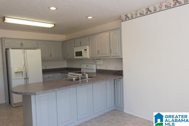 1370 Hollingsworth Road Jacksonville, AL 36265 - Photo 5 of 43