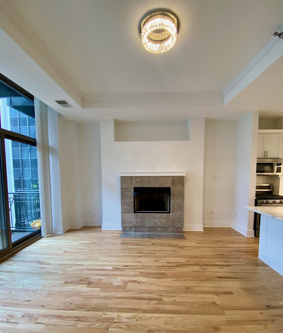 212 West Washington Street, Unit 910 Chicago, IL 60606 - Photo 10 of 24