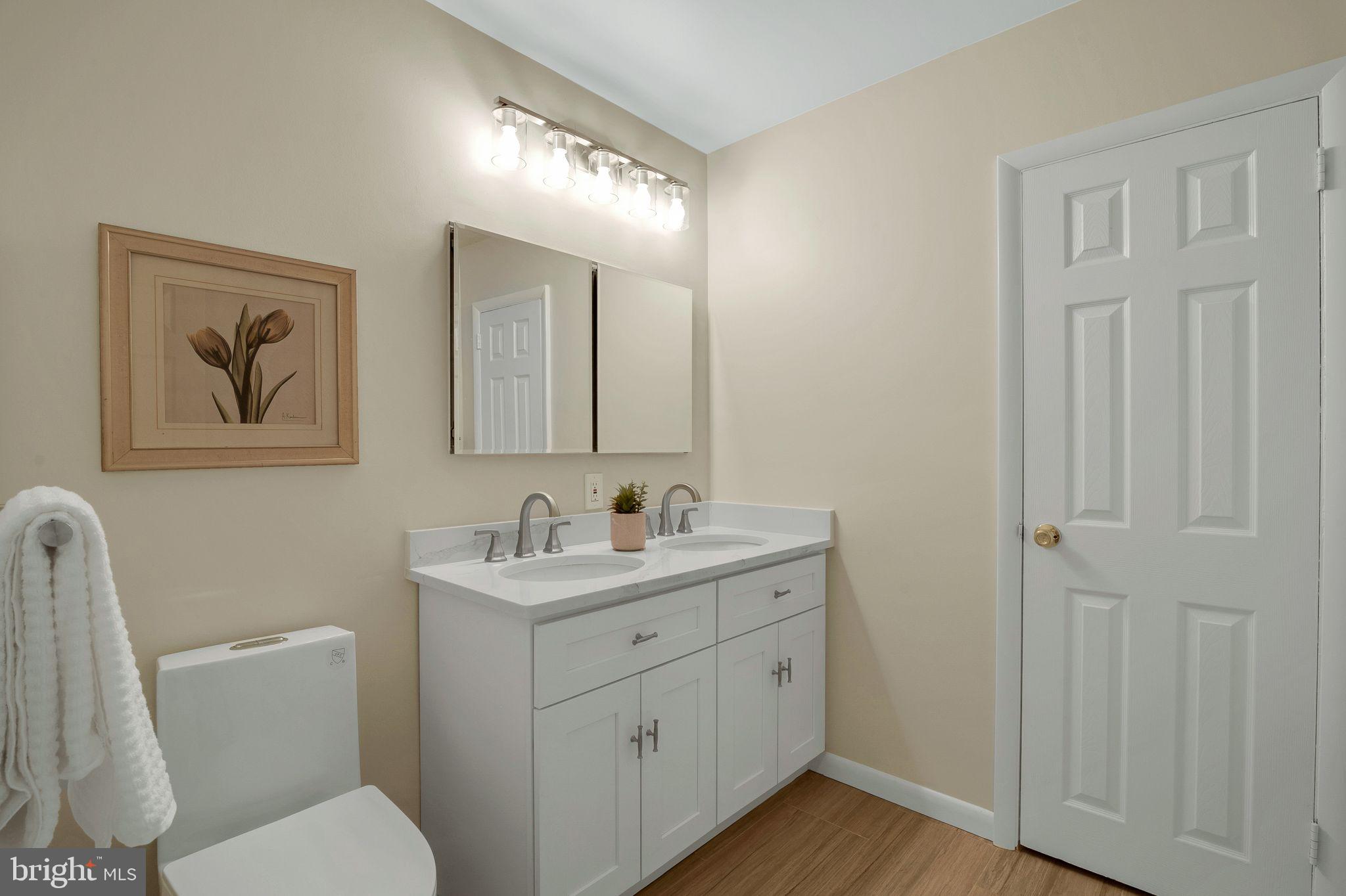 165 Woodpecker Road Jenkintown, PA 19046 - Photo 16 of 40 First floor full bath