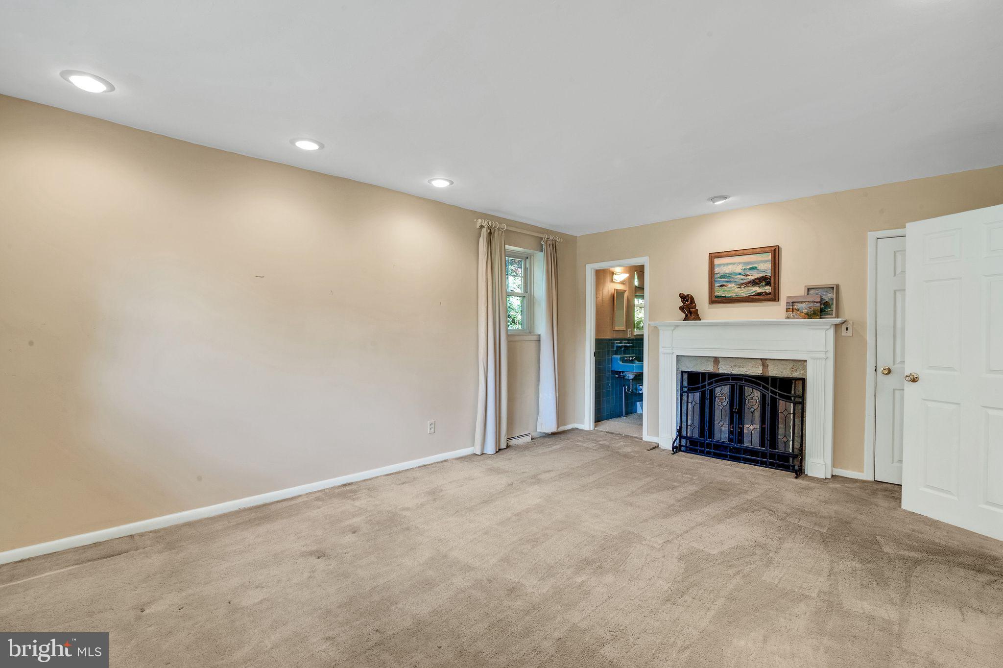 165 Woodpecker Road Jenkintown, PA 19046 - Photo 8 of 40 First floor bedroom