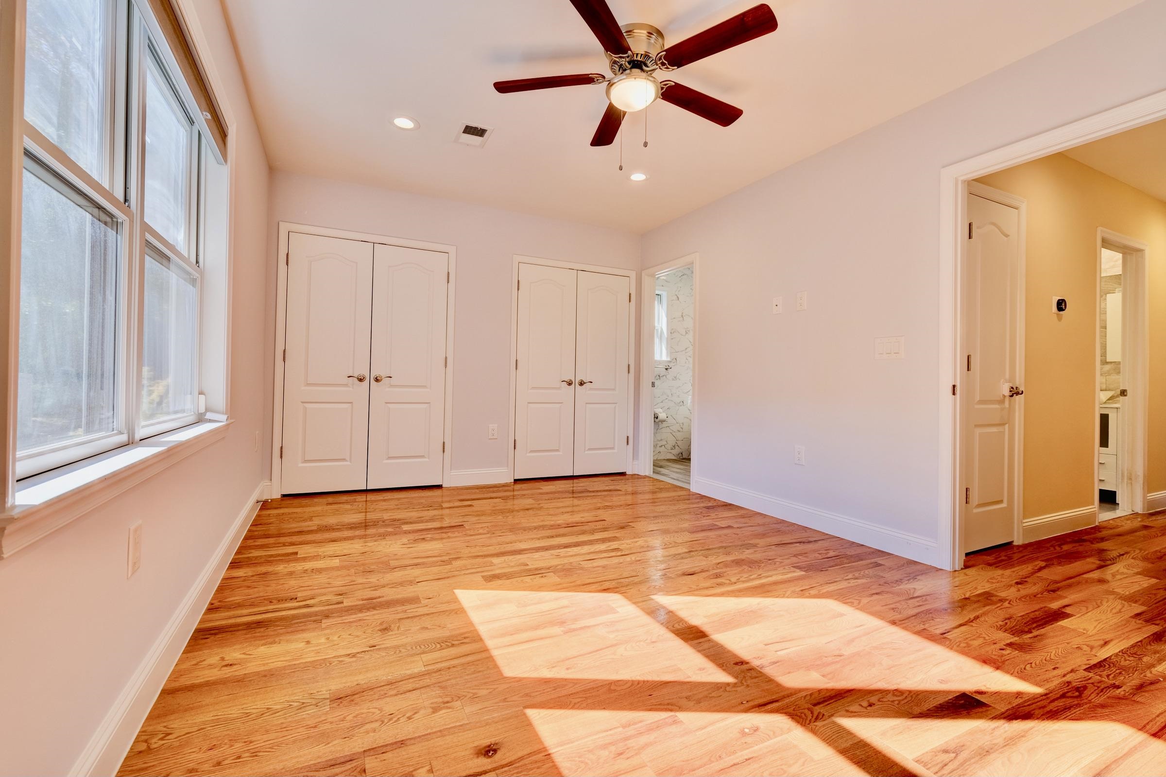 726 Chestnut Street, Unit B Secaucus, NJ 07094 - Photo 23 of 50 a view of an empty room