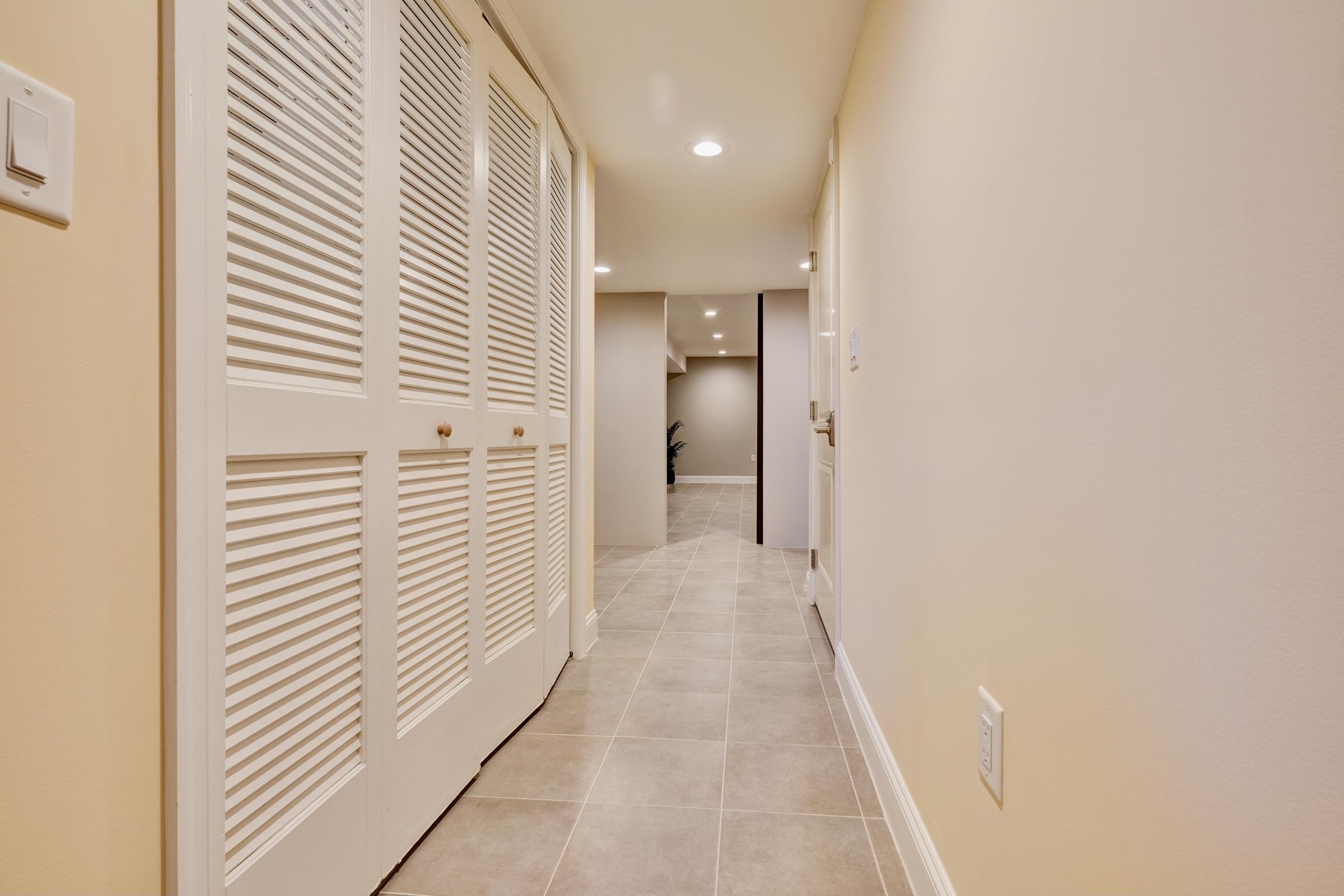 726 Chestnut Street, Unit B Secaucus, NJ 07094 - Photo 41 of 50 a view of a hallway with a white door