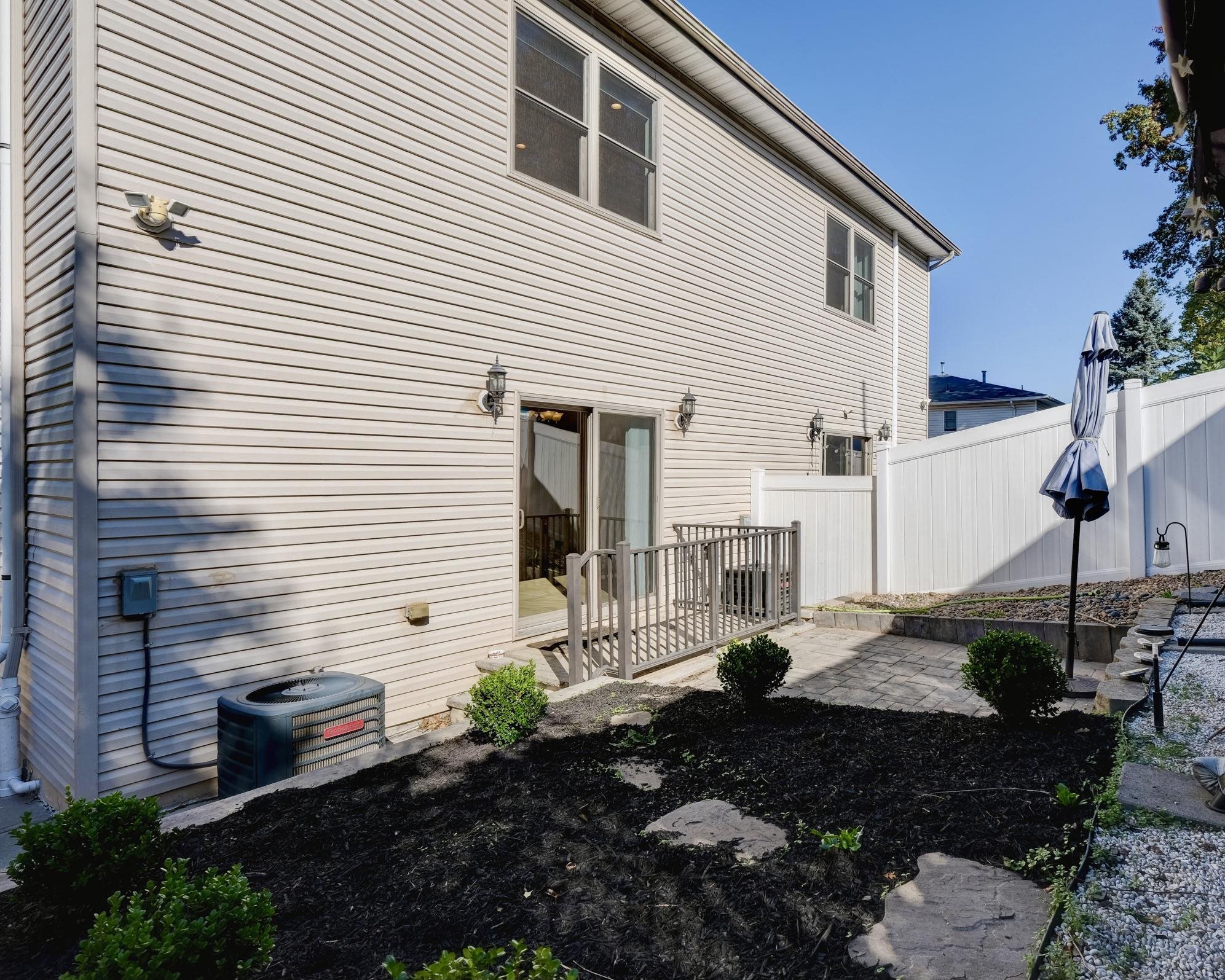 726 Chestnut Street, Unit B Secaucus, NJ 07094 - Photo 46 of 50 a front view of a house with garden