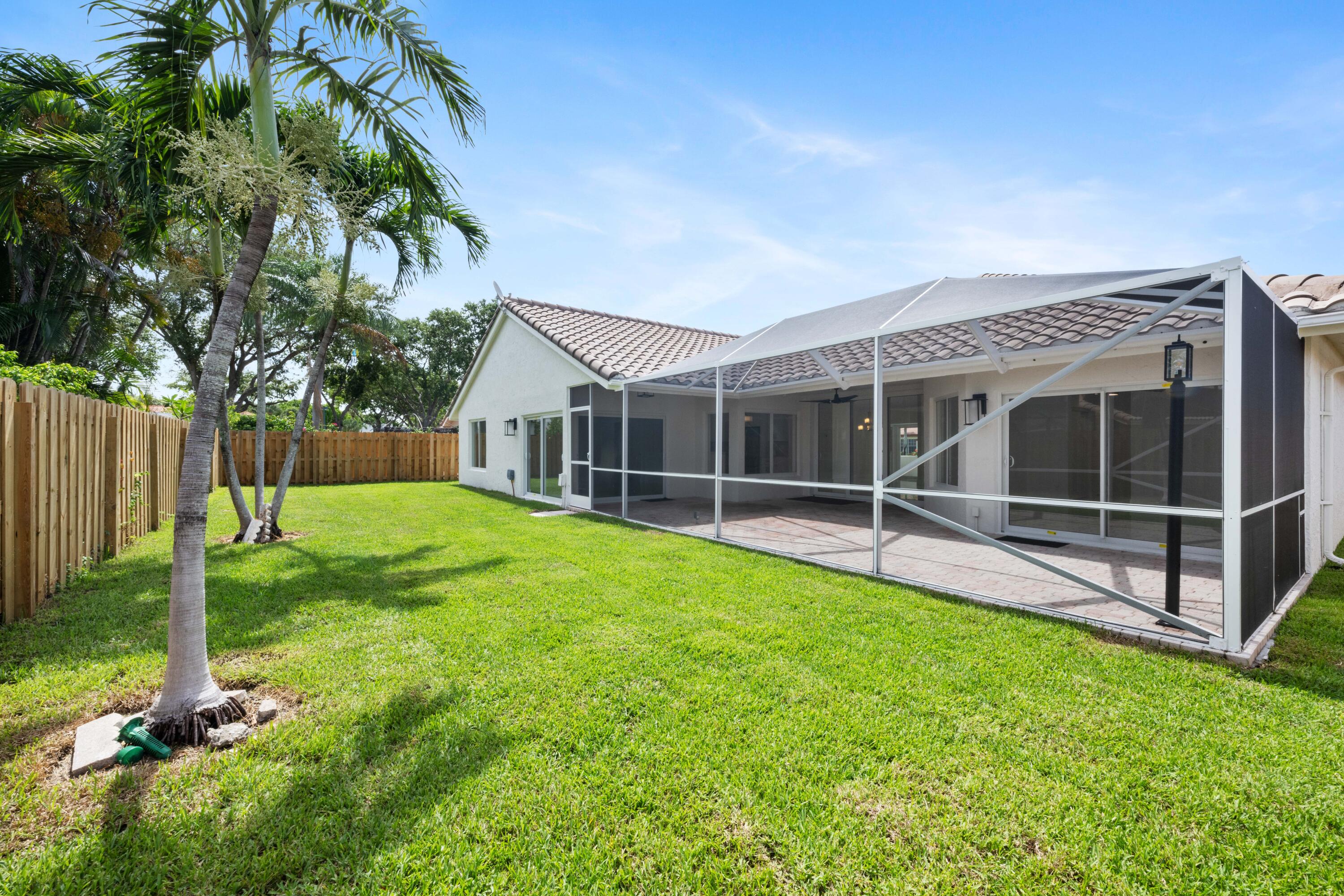 9585 Carousel Circle South Boca Raton, FL 33434 - Photo 43 of 49 Outside 3