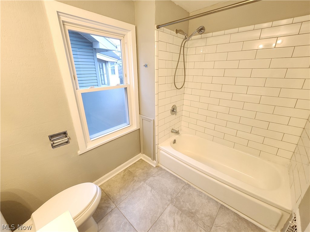 1238 Webb Road Lakewood, OH 44107 - Photo 19 of 33