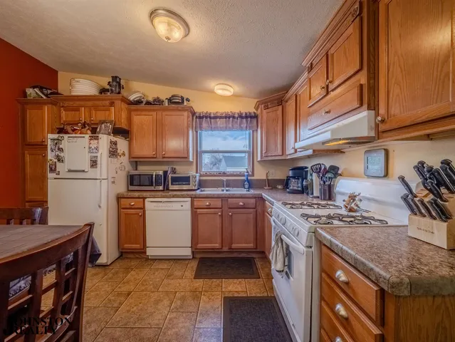 $220,000 | 468 King Street, Evansville, WY 82636