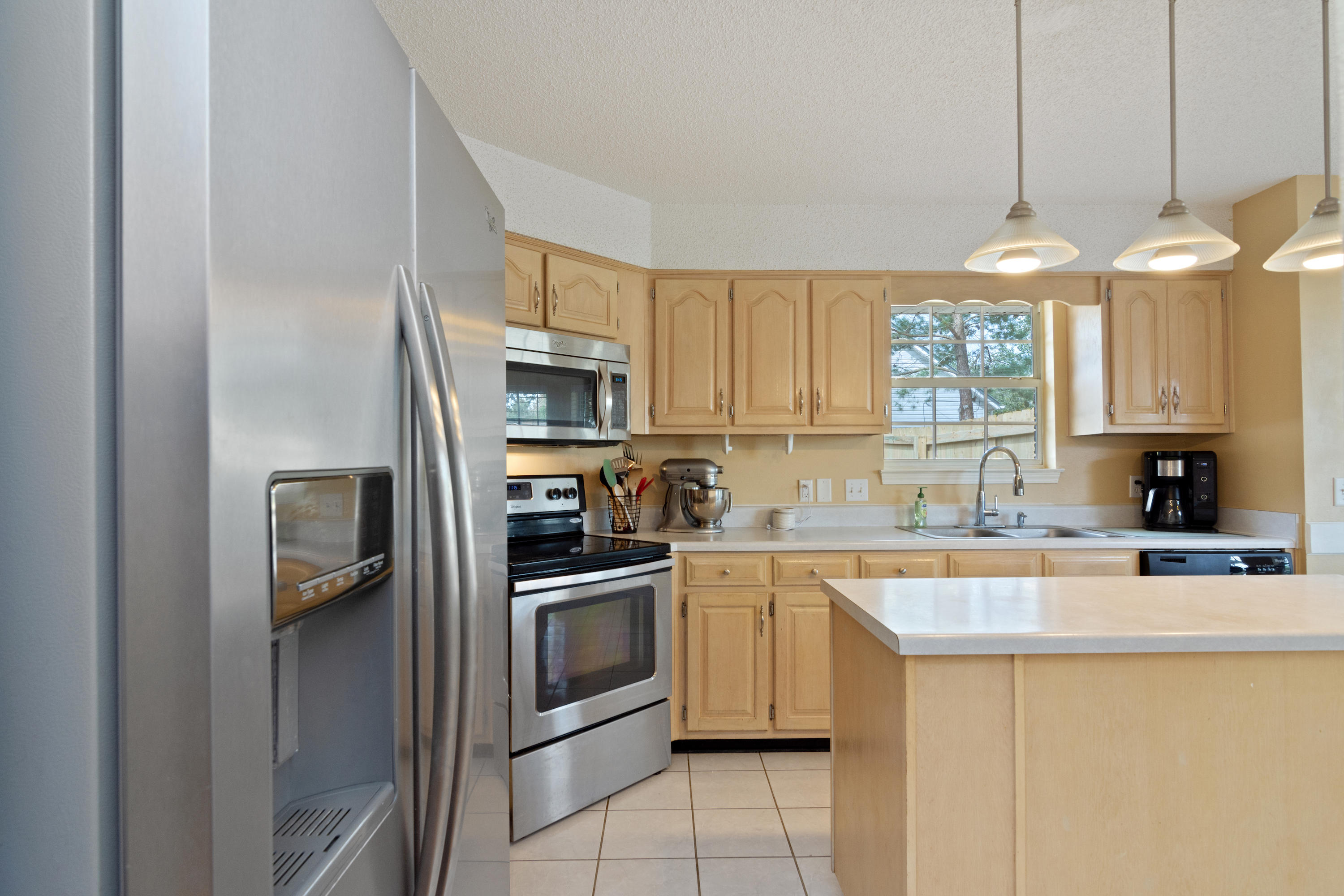 4811 Young Road Crestview, FL 32539 - Photo 9 of 21 Stainless appliances