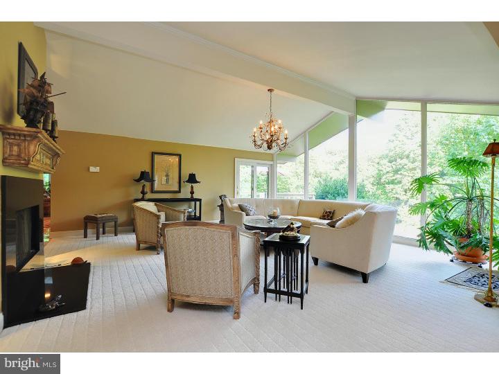 732 Hillview Road Malvern, PA 19355 - Photo 12 of 25 Living Room