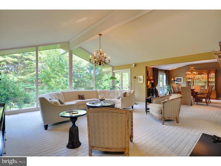 732 Hillview Road Malvern, PA 19355 - Photo 13 of 25 Living Room