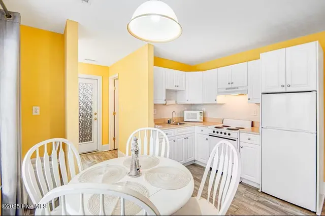 $260,000 | 1501 North New River Drive, Unit 201, Surf City, NC 28445