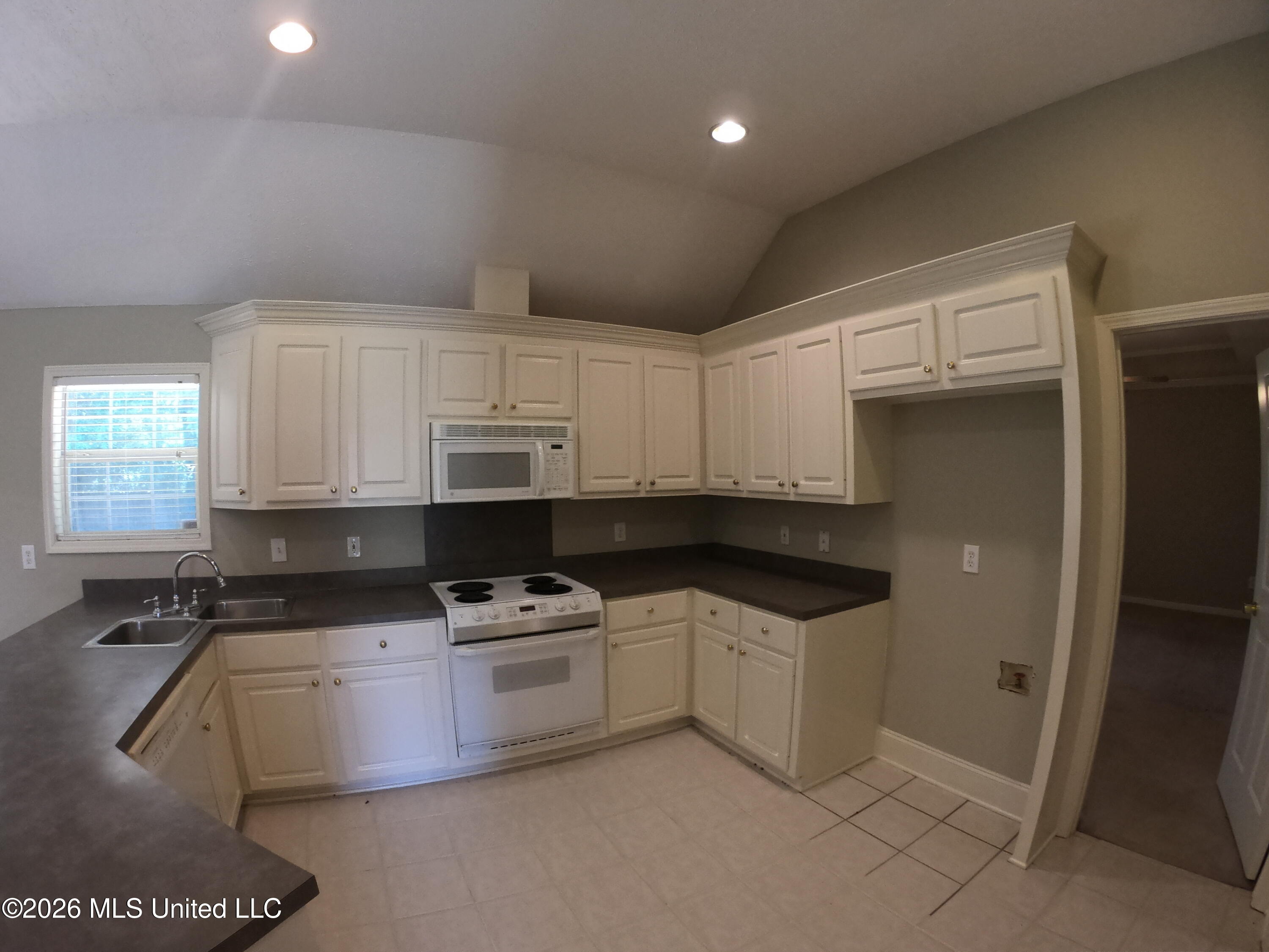 124 Hunters Row Madison, MS 39110 - Photo 21 of 41 GOPR3327