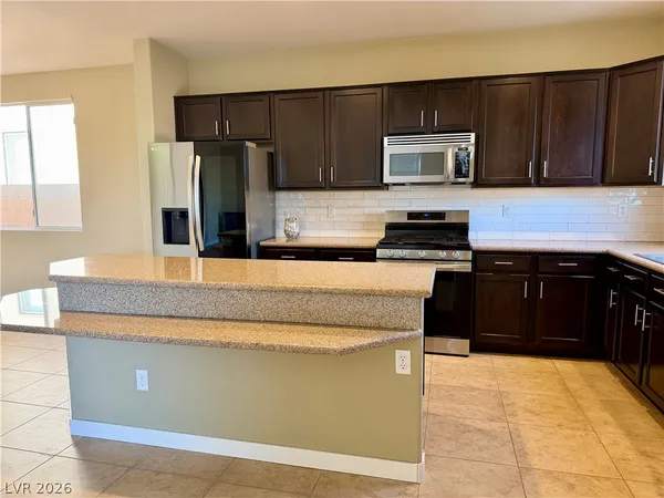 $2,605 | 7628 Schuders Avenue, Las Vegas, NV 89178