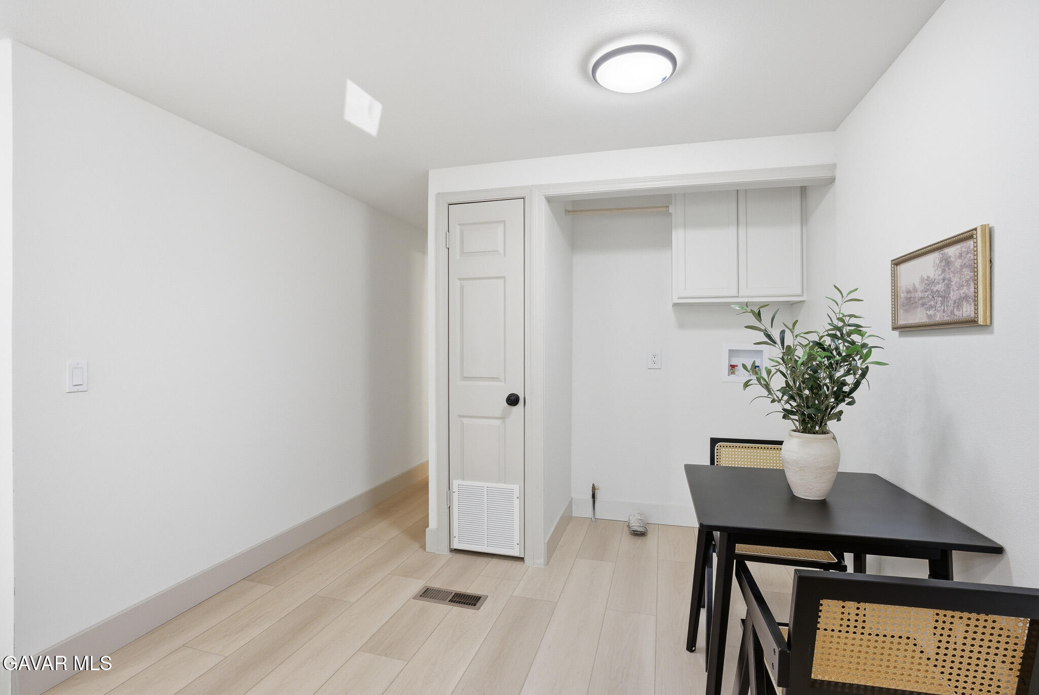 30000 Hasley Canyon Road Castaic, CA 91384 - Photo 15 of 34 a view of a workspace with furniture and wooden floor