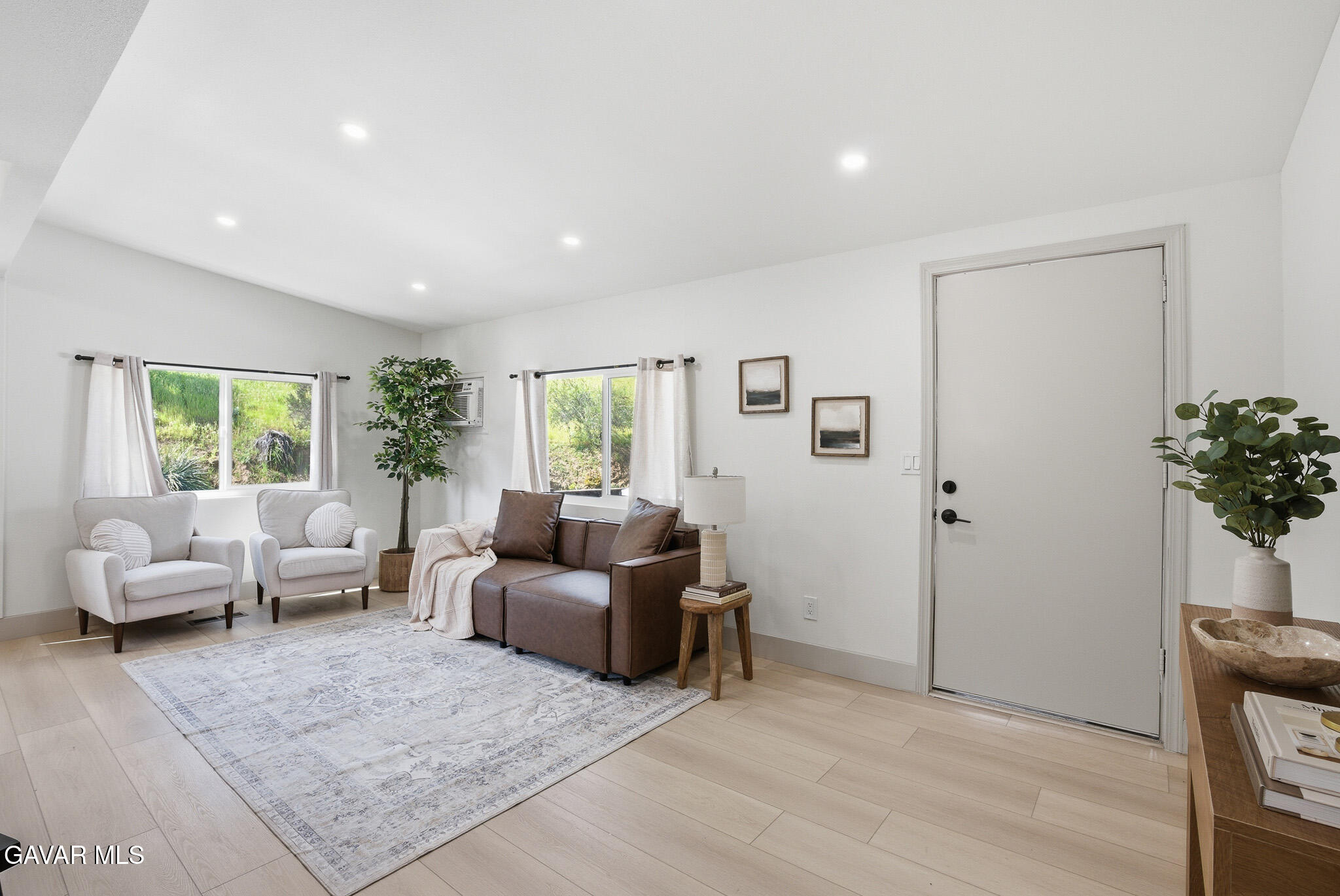 30000 Hasley Canyon Road Castaic, CA 91384 - Photo 10 of 34 a living room with furniture and a window