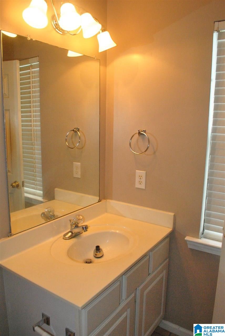 409 Meriweather Lane Calera, AL 35040 - Photo 27 of 32