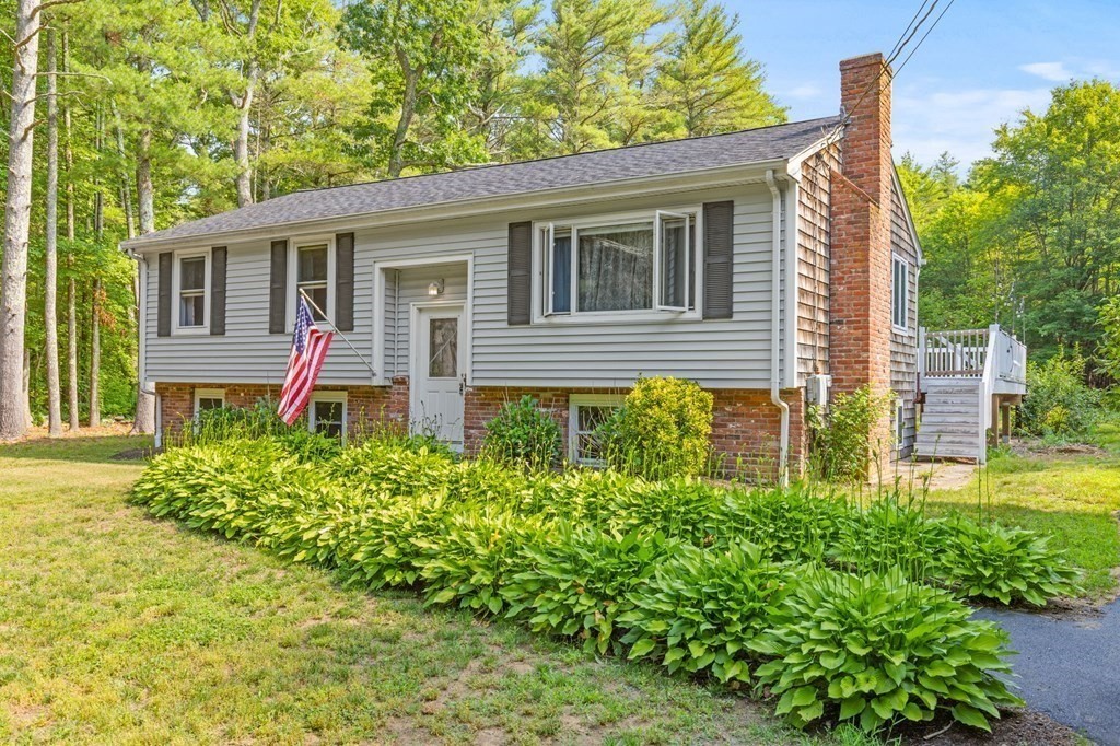 7 Clark Road Lakeville, MA 02347 - Photo 1 of 40 Gallery Image 1