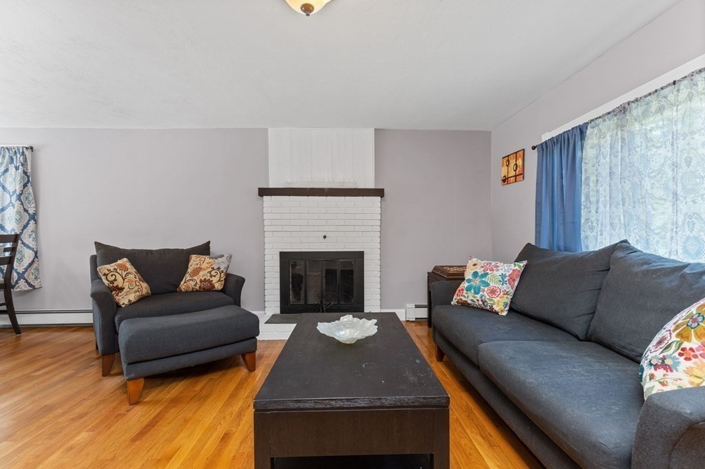 7 Clark Road Lakeville, MA 02347 - Photo 5 of 40 Gallery Image 5