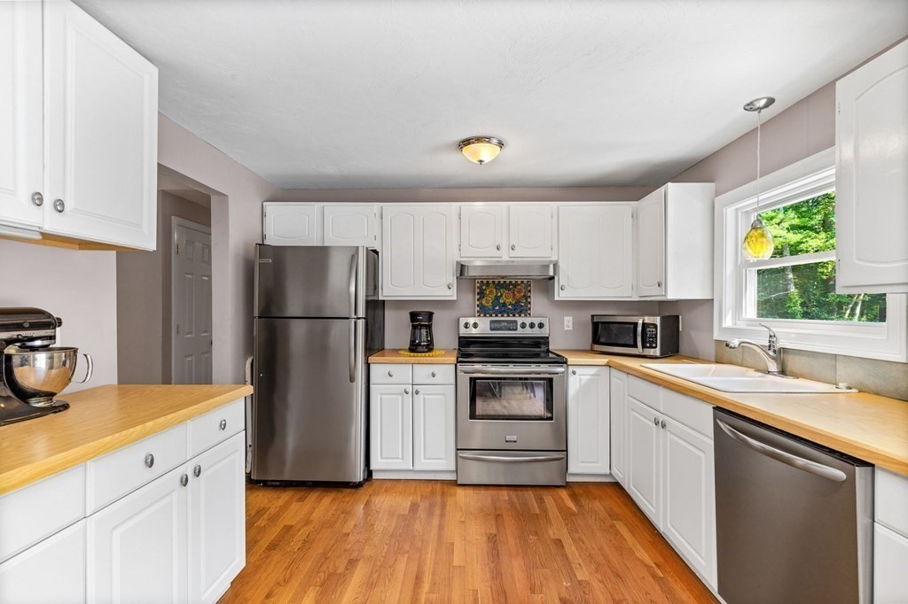 7 Clark Road Lakeville, MA 02347 - Photo 10 of 40 Gallery Image 10
