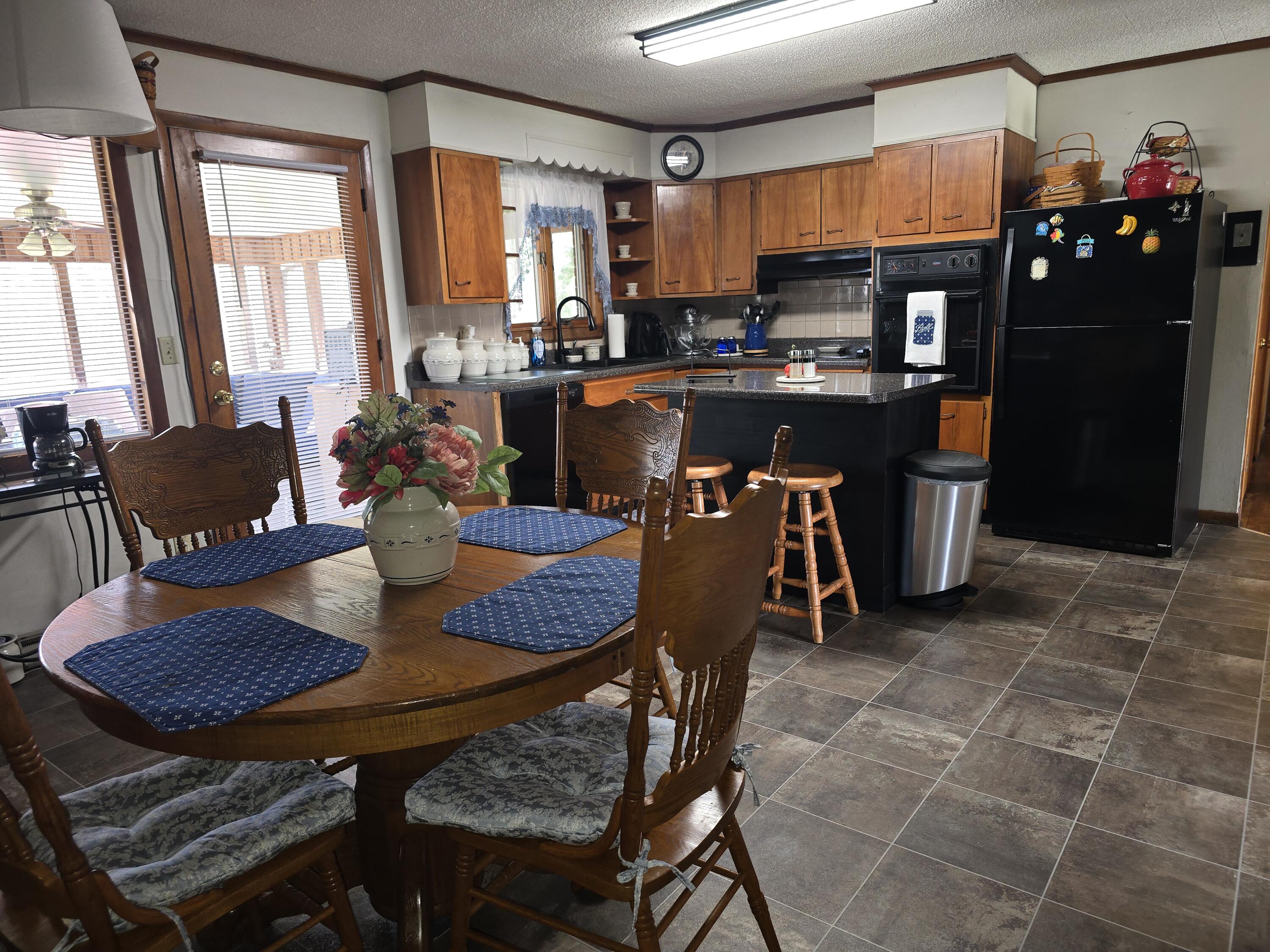 127 Alpine Road Middlesboro, KY 40965 - Photo 8 of 30 20260315_153548